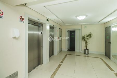 Apartamento com 2 quartos e 65m² para alugar em Passo d'Areia, Porto Alegre. - Photo 2
