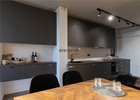 De inchiriat: Penthouse cu 3 camere - Photo 2