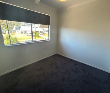 NEAT AND TIDY HOME FOR RENT IN NEW AUCKLAND! - Photo 3