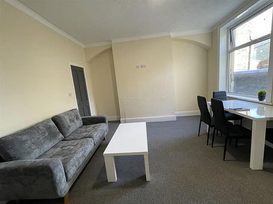 1 bed house share to rent in Nairne Street, Burnley, BB11 - Photo 1