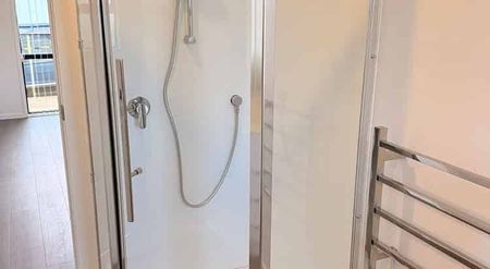 2 Bedroom - Brand New house - Photo 5