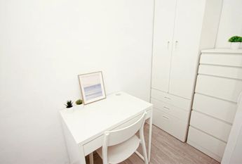 Gran Via de les Corts Catalanes, Barcelona, Catalonia 08013