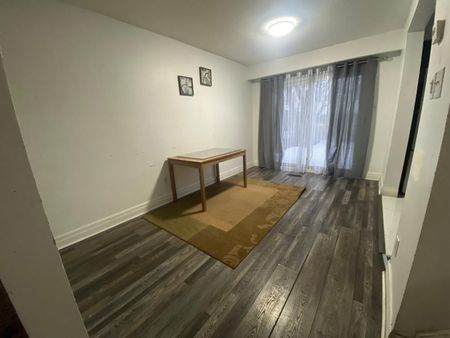 For Lease - 127 Fanshawe Drive, Brampton, Ontario - Photo 3