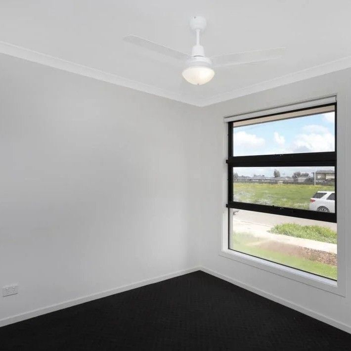 Spacious 4-Bedroom Home in Wollert - Photo 1