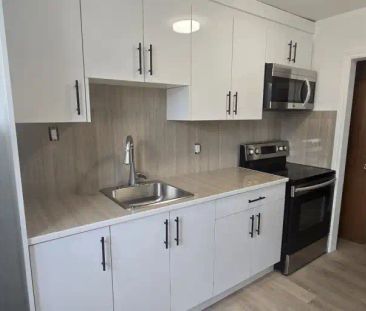 Renovated like new, 2 bedroom unit for lease at University Avenue |... - Photo 1