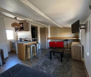 A LOUER - AIX EN PROVENCE - BEAU STUDIO ENTIÈREMENT MEUBLE - 14 m² - Photo 4