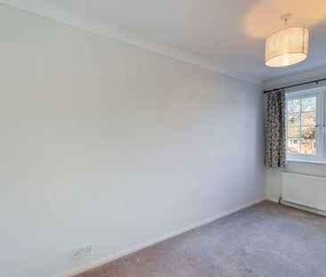 Brook Close, East Grinstead, West Sussex, RH19 - Photo 3