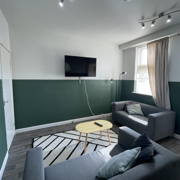 3 bedroom terraced house to rent - Photo 1