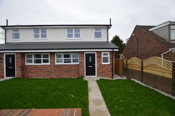 3 Bedroom Semi-Detached House - Photo 1