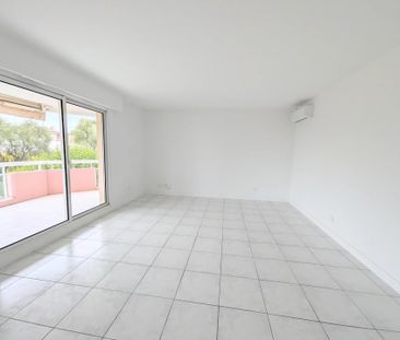 Nice Cimiez - 2 pièces rénové de 57 m², terrasse, vue dégagée et ga... - Photo 1