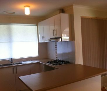 Close to Woodcroft Shopping Centre&excl; - Photo 1