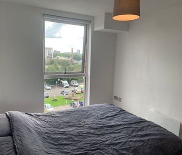 2 Bed Flat, Craven St, M5 - Photo 3