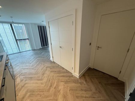 Studio to rent - Photo 2