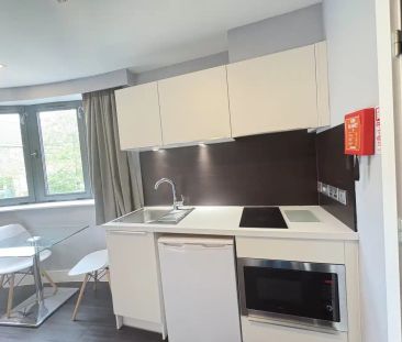 Elegance Apartment - Photo 6