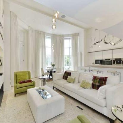 4 bedroom property to rent in London - Photo 1