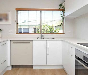 Charming 3BR Home in quite established cul-de-sac - Photo 5