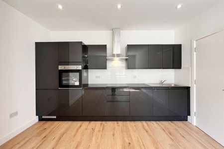 2 bedroom flat to rent - Photo 4