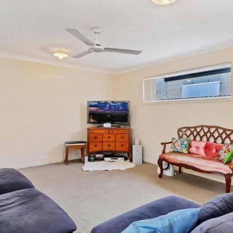 Prime Pimpama Position – Opportunity Awaits! - Photo 1