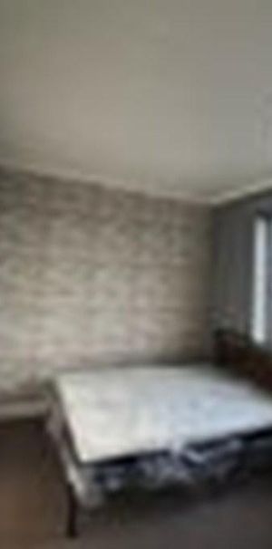 1 bedroom in a flat share to rent - Photo 1