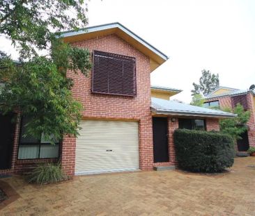 “Super Neat and Tidy Townhouse in Small Complex” - Photo 6