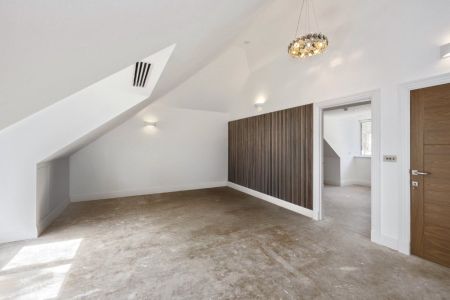 Mount Road, Woking, Surrey, GU22 - Photo 5