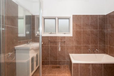 Thinking of selling? Contact our agent - Photo 5