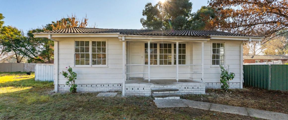 8 Kenny Place, Tolland NSW 2650 - Photo 1