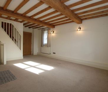 2 bedroom end of terrace house to rent - Photo 5