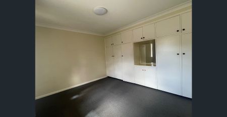 Brick 2-Bedroom Unit in Convenient Location - Photo 5
