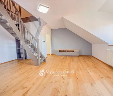 Pronájem mezonetového bytu 2+kk 67 m - Fotografie 1