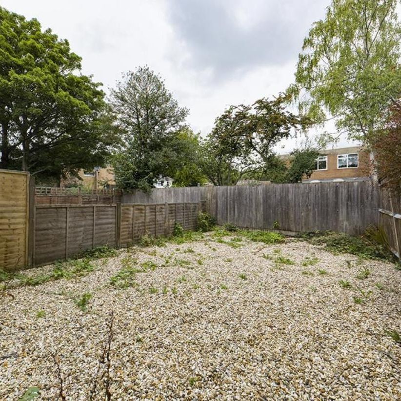 Sparkford Close, Winchester - Photo 1