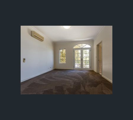 4/10 Hurstford Close, Peppermint Grove, WA 6011 - Photo 3