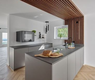 LUXUS MIT WEITBLICK - TEILMÖBLIERTE (VB) 3,0 ZIMMER WOHNUNG IN HALB... - Photo 6