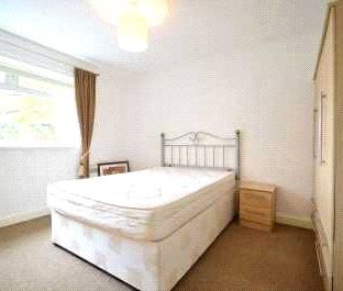 Beaminster Court, Heaton Moor, Stockport, Manchester, SK4 3HY - Photo 1