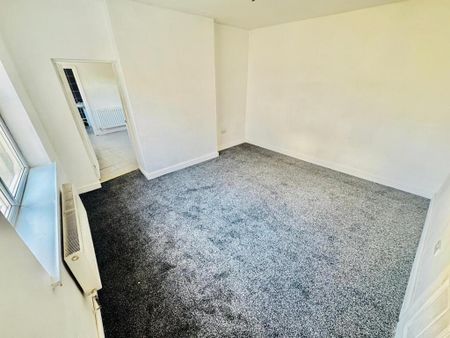 3 bedroom detached house to rent - Photo 4