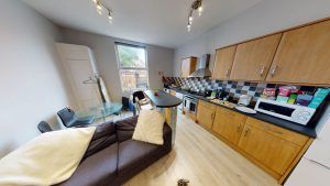 flat 1 68 Victoria Road, Leeds, LS6 1DL - Photo 1