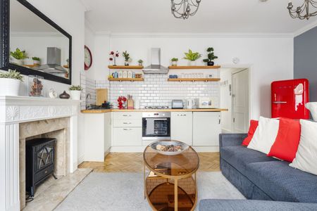 2 Bed Flat, Oakley Square, NW1 - Photo 4