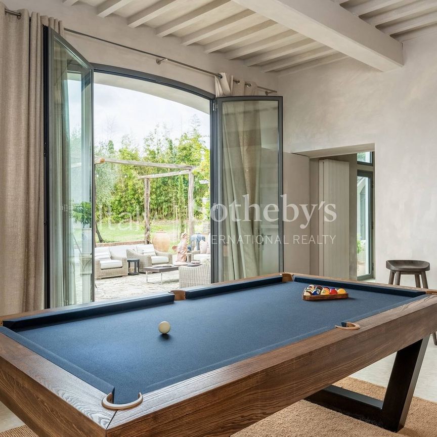 Villa Angeli: Luxury Among the Florentine Hills - Photo 1