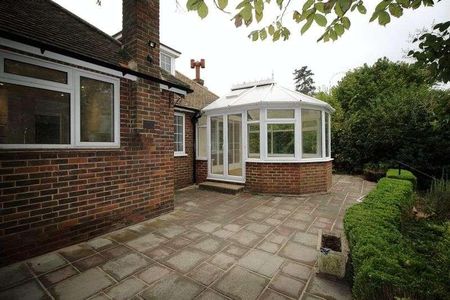 Tupwood Lane, Caterham - �cm, CR3 - Photo 2