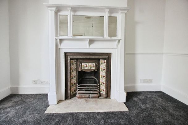 3 bedroom House To Let Total Size: 936 SQ FT - Photo 1