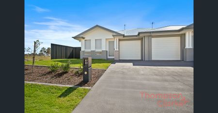 Near new Duplex - Photo 2