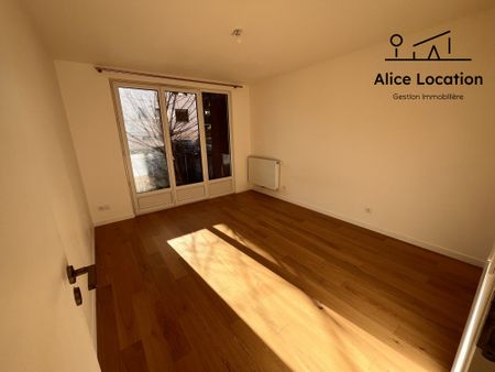 Location Appartement 2 pièces 45m² EVIAN LES BAINS 74500 - Photo 4
