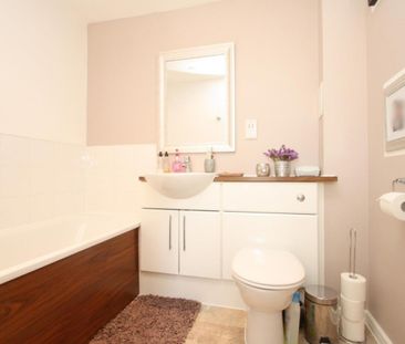 2 Bedroom Apartment To Let - Photo 6