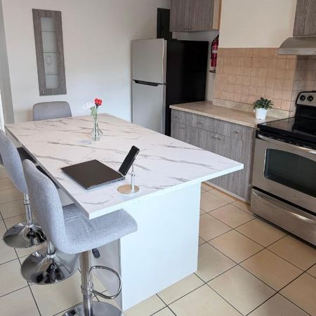 Très beau et propre 6 1/2, 3 chambres + bureau fermé, 2e étage, thermopompe, Ahuntsic - Photo 4
