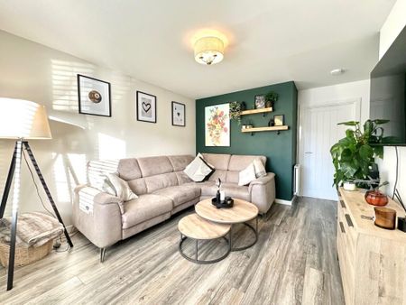 3 bedroom end of terrace house to rent - Photo 3