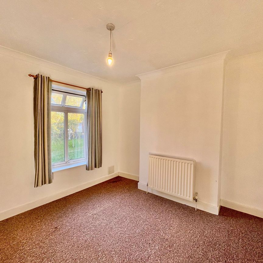 STOURBRIDGE, Wordsley, Brook Street - Photo 1