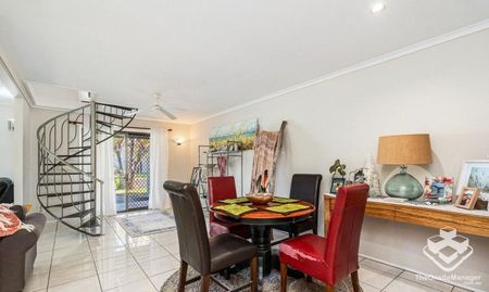 3 Bedroom 2 Bathroom Unit - Photo 4