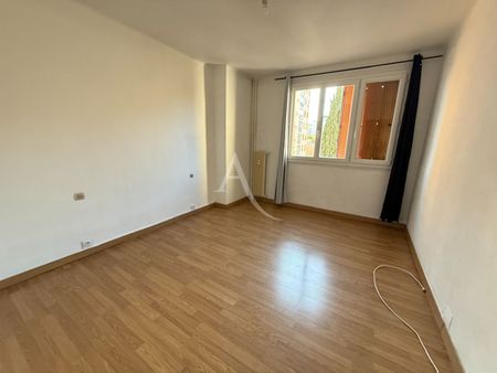 Location Appartement 5 pièces 114m² - Photo 2