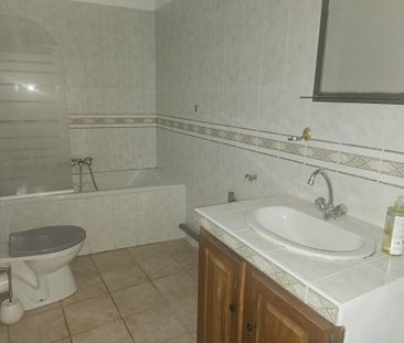 Camaret sur Aigues centre, T3 avec cave - Photo 6