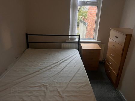 70 Edinburgh Street, Lisburn Road, Belfast, BT9 7DT - Photo 4